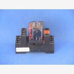 Schrack ZG450524 relay with base ZG78700